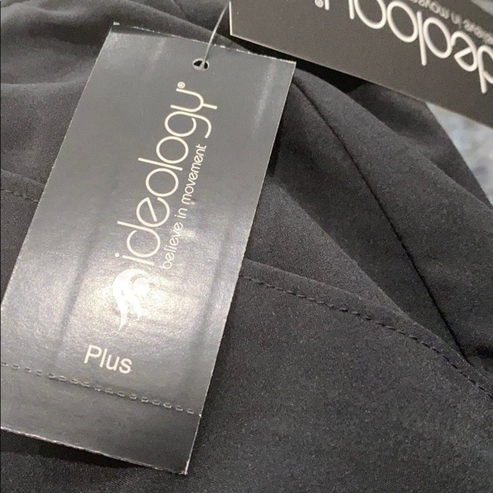 - Ideology
Plus Size Recycled Woven Cargo Pa… - Picture 3 of 4